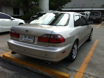 ขาย Honda Accord รุ่นงูเห่า ปี 2000