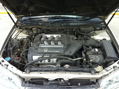 ขาย Honda Accord รุ่นงูเห่า ปี 2000