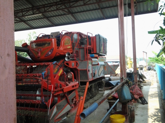 ขายรถเกี่ยวมาสเตอร์เป็นตัวโชว์ เครืองjo8   260HINO