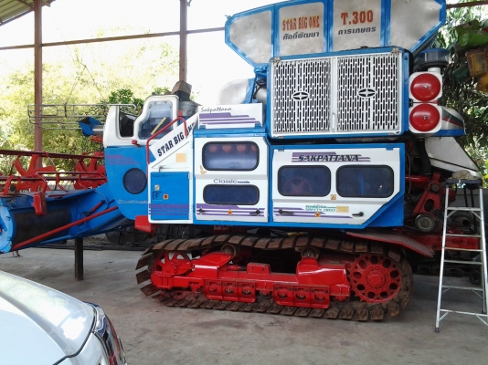 ขายรถเกี่ยวข้าว Star Big เครื่อง jo8c turbo 260 Hp (ทีมงานรถคุณภาพ)