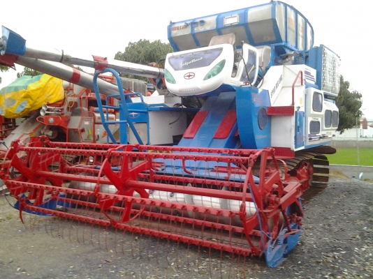 ขายรถเกี่ยวข้าว Star Big เครื่อง jo8c turbo 260 Hp (ทีมงานรถคุณภาพ)