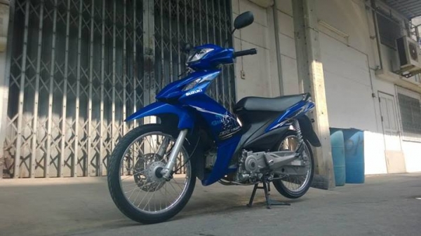 Axelo 2013 สีนํ้าเงิน วิ่งน้อย 3000 กิโล ขายถูกๆ ต่อรองได้จ้า