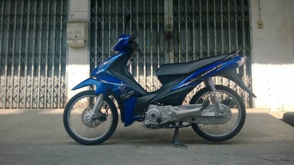 Axelo 2013 สีนํ้าเงิน วิ่งน้อย 3000 กิโล ขายถูกๆ ต่อรองได้จ้า