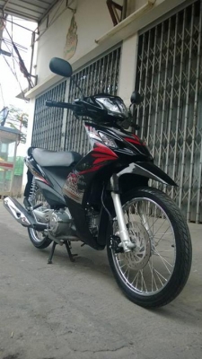 Axelo 2013 เดิมๆ วิ่ง 7000 สภาพนางฟ้า ราคาถูก ต่อรองได้จ้า