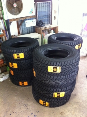 ยางใหม่ปี 2014 ขนาด 245-70 R16 ดอก AT ราคาไม่แพง ยางใหม่ปี 2014 ขนาด 245-70 R16 ดอก AT ราคาไม่แพง