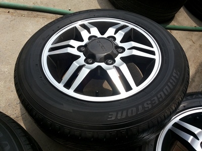 ขายล้อแม็กISUZU D-max HI -lander ขอบ 16 พร้อมยางปี12 1 ชุด