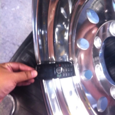 แม็กนอก ลายหยดน้ำ Australia ขอบ 15 กว้าง 8.5 แม็กนอก ลายหยดน้ำ Australia ขอบ 15 กว้าง 8.5