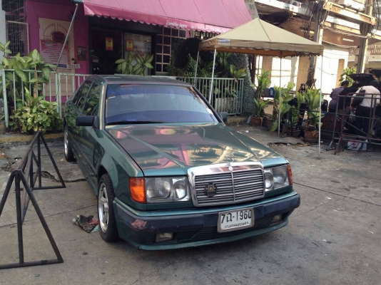ขายBENZ 300E W124 สีเขียว กพ.2531