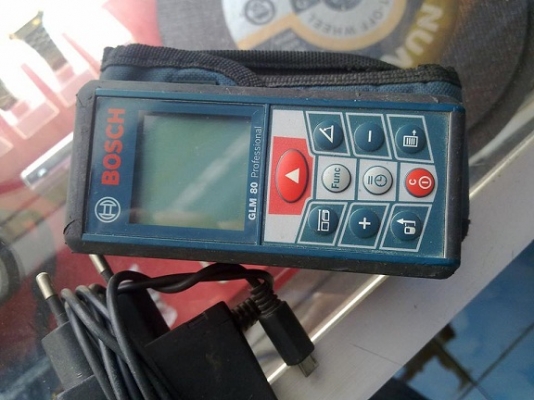ขาย เครื่องวัดระยะ เเสงเรเซอร์ BOSCH ราคาถูกครับ
