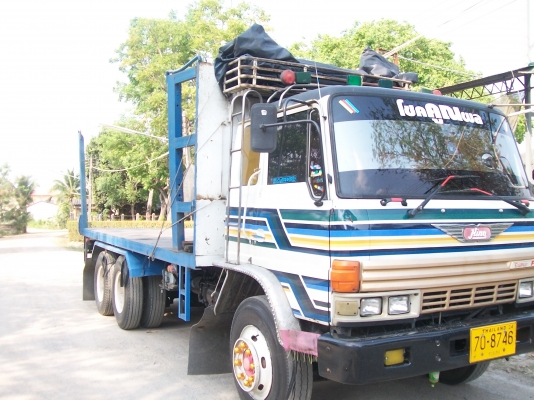 HINO F18 แท้ สภาพสวยมาก เครื่อง  HO7C  185 แรง กระบะพื้นเรียบ สภาพสวย แอร์เย็นช่ำ คัสซีสวยทั้งเส้น ยางเต็ม 10 เส้น