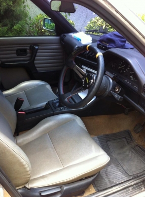 ขาย BMW 318i โฉม E30 ติดแก๊สlpg พร้อมขับ ขาย BMW 318i โฉม E30 ติดแก๊สlpg พร้อมขับ