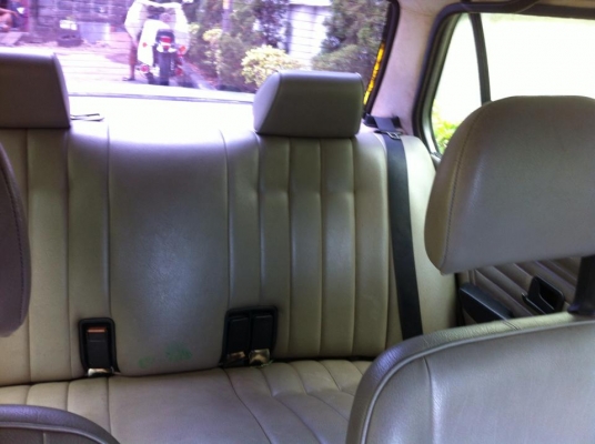 ขาย BMW 318i โฉม E30 ติดแก๊สlpg พร้อมขับ ขาย BMW 318i โฉม E30 ติดแก๊สlpg พร้อมขับ