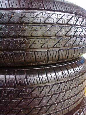 ยางป่าวมิชลิน26565R17ปี2512ดอกสวยหน้านิ่มๆวิ่งแล้ว18000โล ยางป่าวมิชลิน26565R17ปี2512ดอกสวยหน้านิ่มๆวิ่งแล้ว18000โล