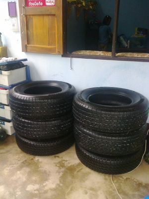 ยางป่าวมิชลิน26565R17ปี2512ดอกสวยหน้านิ่มๆวิ่งแล้ว18000โล ยางป่าวมิชลิน26565R17ปี2512ดอกสวยหน้านิ่มๆวิ่งแล้ว18000โล