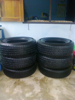 ยางป่าวมิชลิน26565R17ปี2512ดอกสวยหน้านิ่มๆวิ่งแล้ว18000โล ยางป่าวมิชลิน26565R17ปี2512ดอกสวยหน้านิ่มๆวิ่งแล้ว18000โล