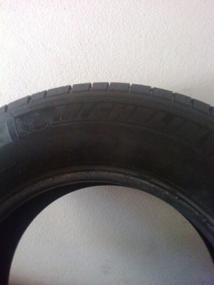 ยางป่าวมิชลิน26565R17ปี2512ดอกสวยหน้านิ่มๆวิ่งแล้ว18000โล ยางป่าวมิชลิน26565R17ปี2512ดอกสวยหน้านิ่มๆวิ่งแล้ว18000โล