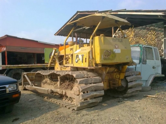 ขายแทรคเตอร์ตีนเป็ด CAT D4E สภาพสวยพร้อมใช้งาน