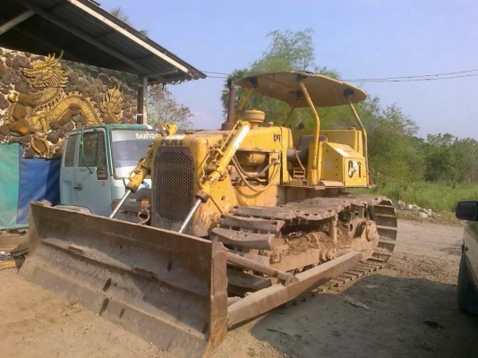 ขายแทรคเตอร์ตีนเป็ด CAT D4E สภาพสวยพร้อมใช้งาน
