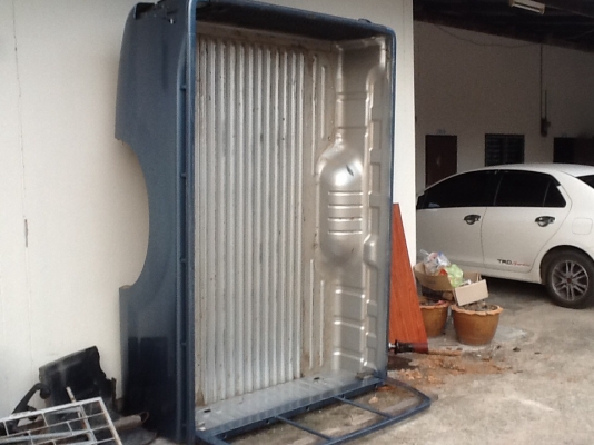 ขายลูกกระบะอีซูซุ. ออนิวส์.    กระบะถอดแท้.   ใหม่.   บาง.   ไม่มีโป้วสี