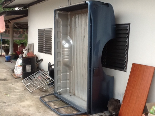 ขายลูกกระบะอีซูซุ. ออนิวส์.    กระบะถอดแท้.   ใหม่.   บาง.   ไม่มีโป้วสี