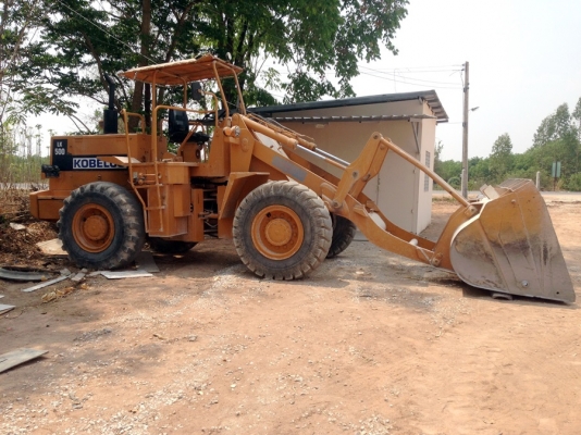 ขายรถตัก KOBELCO LK500 พร้อมใช้ ราคาถูก ขายรถตัก KOBELCO LK500 พร้อมใช้ ราคาถูก