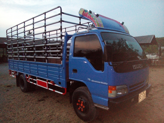 6 ล้อกลาง  ISUZU  NPR 120 แรงม้า * ยาว 5.00 ม. * รถสวยเดิม+สวยจริง  *รถห้างแท้*  เอกสารพร้อมโอน