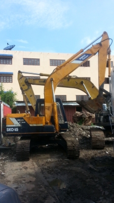 ขายรถขุด Kobelco sk045