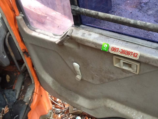 ขายหัวเก๋ง MITSUBISHI อุปกรณ์ครบ พื้นต้องทํามีผุ