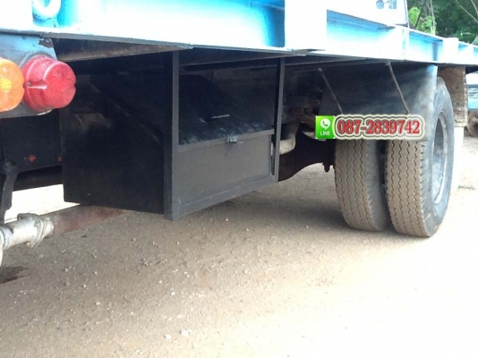 ขายรถ 6 ล้อ ท้ายลาดขนาดใหญ่ ติดเครน TADANO 3 ตัน ยี่ห้อ ISUZU