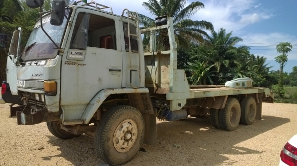 ISUZU 10ล้อท้ายลาดคัสซีใหญ่210 โค๊ต346xxxx วางเครื่องHINO EP100.เทอร์โบ 300แรง..ขายตามสภาพ ไม่มีเล่ม..