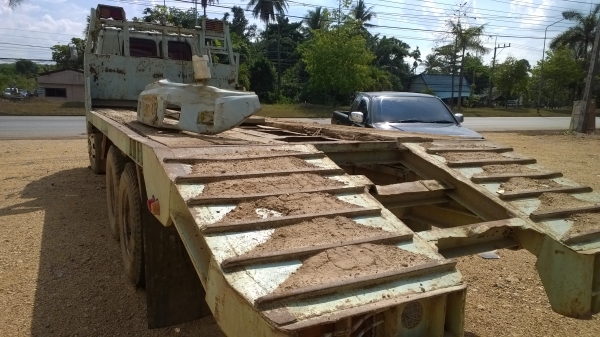 ISUZU 10ล้อท้ายลาดคัสซีใหญ่210 โค๊ต346xxxx วางเครื่องHINO EP100.เทอร์โบ 300แรง..ขายตามสภาพ ไม่มีเล่ม..