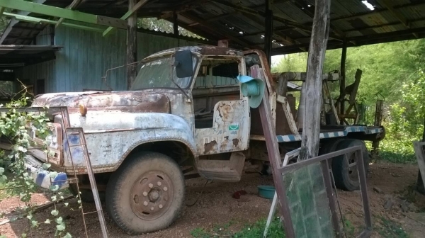 ขายรถยก 6 ล้อหัวยาวยังใช้งานได้ดี เครื่องเดิม DA120 120 HP คัสซีสวย ทะเบียนเป็นแบบการ์ด ชุดโอนหมดอายุแล้วครับ แต่ก็ยังดีกว่าไม่มีเล่มนะครับพี่น้อง