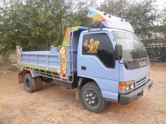 ขาย!!! ISUZU NPR 120hp(ฝาขาว) ดั้มต่อใหม่!  เฟืองท้าย F สีใหม่ เพ้นท์ลาย เครื่องดี คัสซีสวย  ขายด่วน!!! เจ้าของขายเอง