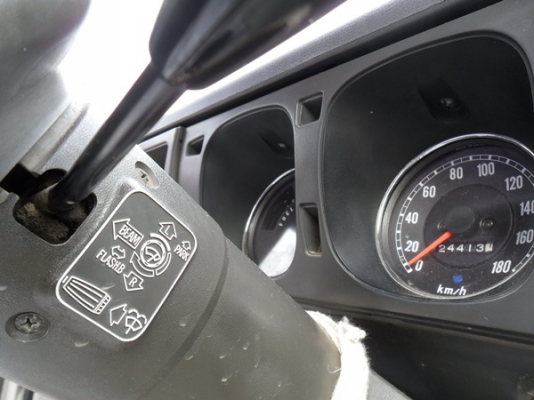 เจ้ามาสด้าตัวน้อย Familia super cap ปี35 สีเดิมทั้งคัน