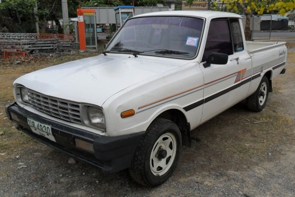 เจ้ามาสด้าตัวน้อย Familia super cap ปี35 สีเดิมทั้งคัน