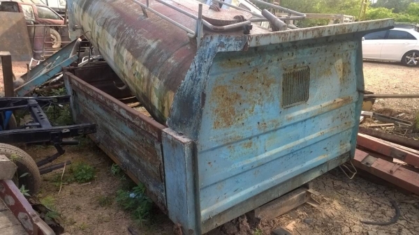 กระบะดั้มสามมิตรยาว3เมตร ยกลงจากNKR88แรง สภาพยังดี เหล็กหนา สีลอกๆสีไม่สวย