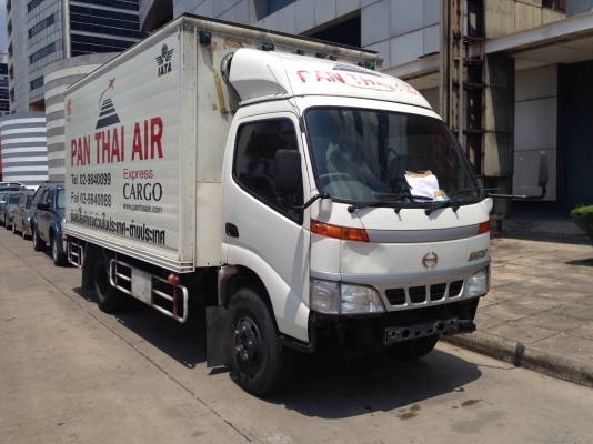 ขายรถสวยด่วนๆ Hino dutro ปี2006 ตู้4.30 สภาพพร้อมจบพร้อมโอน