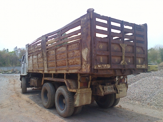 ขายด่วนรถสิบล้อหลงTDชีL0216ดรั้มKACเครือง195แรงม้า