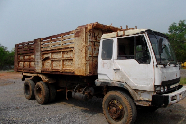 ขายด่วนรถสิบล้อหลงTDชีL0216ดรั้มKACเครือง195แรงม้า