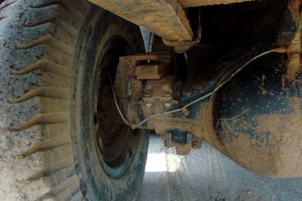 ขายด่วนรถสิบล้อหลงTDชีL0216ดรั้มKACเครือง195แรงม้า