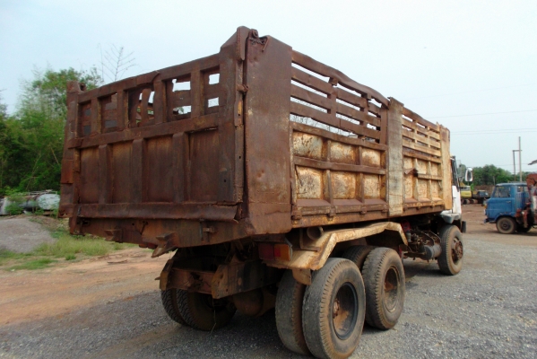 ขายด่วนรถสิบล้อหลงTDชีL0216ดรั้มKACเครือง195แรงม้า