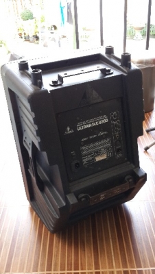 ลำโพง Active ของ Behringer 300 Watt 15 นิ้ว 7,800 บาท