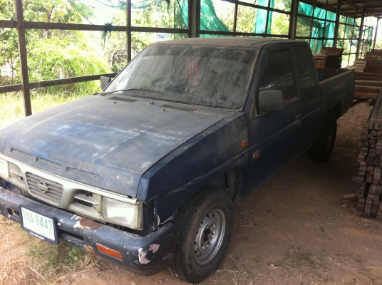 ขายนิสสัน Big M เครื่องฝ่าแดง ไม่มีเล่มเหมาะกับใช่ในสวน เครื่องติดวิ่งได้คัสซีไม่ผุ