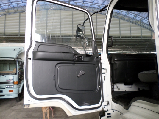 ขาย 6ล้อ อีซูซุเดก้า 195 แรง ยาว 6.50 รวมเครน ปี 2003 สภาพสวยเดิมเครื่องดี พร้อมใช้งาน ชมก่อนได้ครับ สนใจติดต่อ 081-9425443