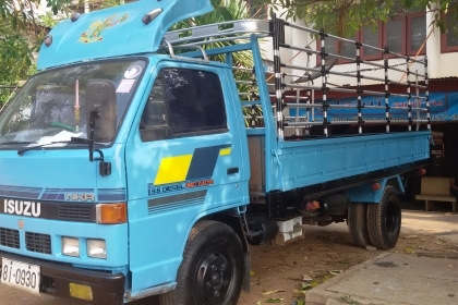 ขาย 6 ล้อ ISUZU NKR 110 แรง ปี35 รถห้างแท้ๆ เกี ยร์สั้น(ลูกค้ามุกดาหารจองเรียบร้อยแล้ว10000)(รับรถวันที่ 23เมษา57)ดาวน์105000บาท) (จัดแนนซ์ทุกจังหวัดอนุมัติง่ายเร็วทันใจเอกสารง่ายๆสบายๆ)(ติดแบล๊คลีสก็ซื้อได้)(ใครๆก็ซื้อได้)เครื่องแน่นปึ๊กๆ แห้ง แรง ดีสุดๆ ขาย 6 ล้อ ISUZU NKR 110 แรง ปี35 รถห้างแท้ๆ เกี ยร์สั้น(ลูกค้ามุกดาหารจองเรียบร้อยแล้ว10000)(รับรถวันที่ 23เมษา57)ดาวน์105000บาท) (จัดแนนซ์ทุกจังหวัดอนุมัติง่ายเร็วทันใจเอกสารง่ายๆสบายๆ)(ติดแบล๊คลีสก็ซื้อได้)(ใครๆก็ซื้อได้)เครื่องแน่นปึ๊กๆ แห้ง แรง ดีสุดๆ