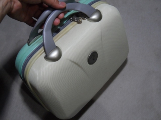 กระเป๋าเดินทาง ขนาดเล็ก จิ๋ว แต่ข้างในจุของได้เยอะมาก