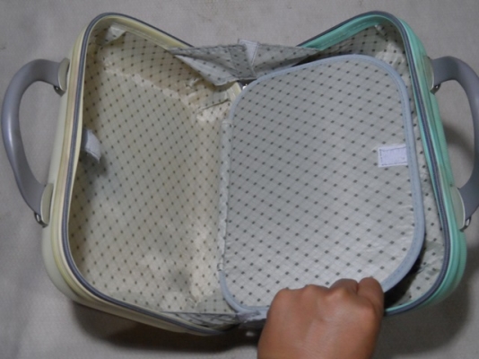 กระเป๋าเดินทาง ขนาดเล็ก จิ๋ว แต่ข้างในจุของได้เยอะมาก