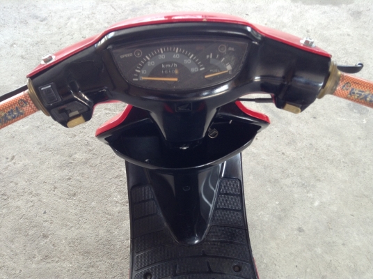 ขาย!!! ฮอนด้าดีโอ้50cc สต๊าทมือและเท้า รถเครื่องดีคับ มีกล่องใหญ่ไว้เก็บของใต้เบาะคับ ขาย!!! ฮอนด้าดีโอ้50cc สต๊าทมือและเท้า รถเครื่องดีคับ มีกล่องใหญ่ไว้เก็บของใต้เบาะคับ