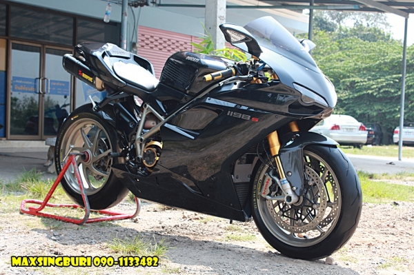 แม็กสิงห์บุรี//DUCATI 1198 S ปี2010 สภาพนางฟ้า OHLINS ทั้งคัน ของแต่งเพียบ ทะเบียนแท้ 685000