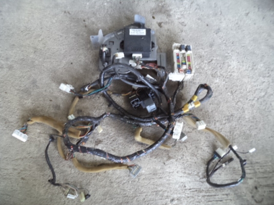 กล่องควบคุมแอร์แบค ควบคุมABS ไทเกอร์ D4D